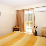 Hotel Kotva Słoneczny Brzeg